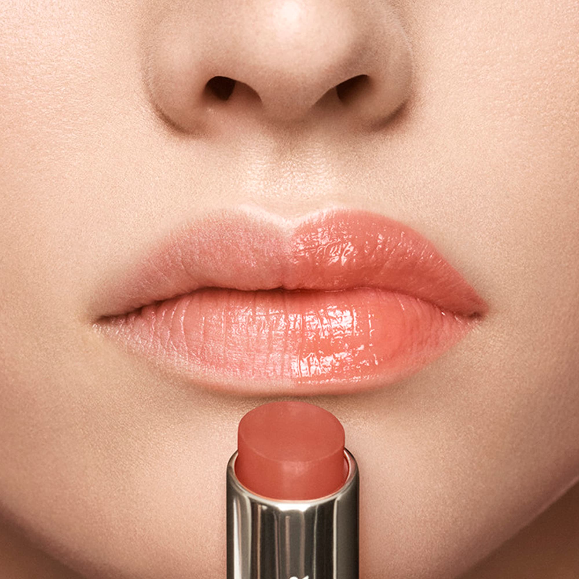 エスティーローダー Futurist HydraPlump Tinted Lip Balm | Estée Lauder