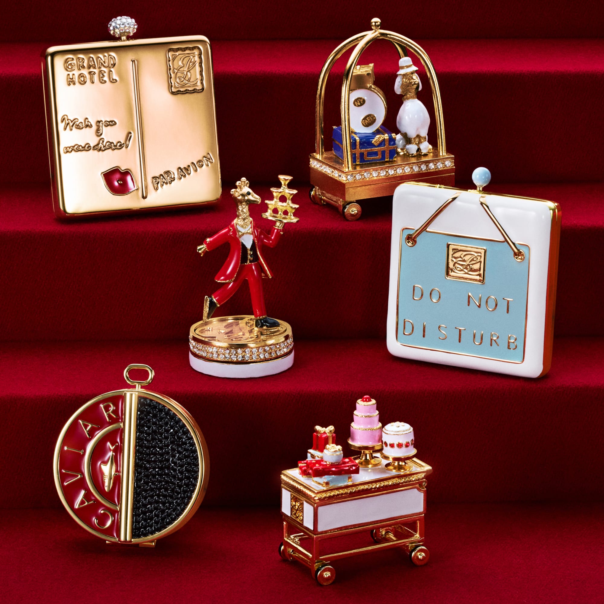 A Tall Pour Perfume Compact | Estée Lauder